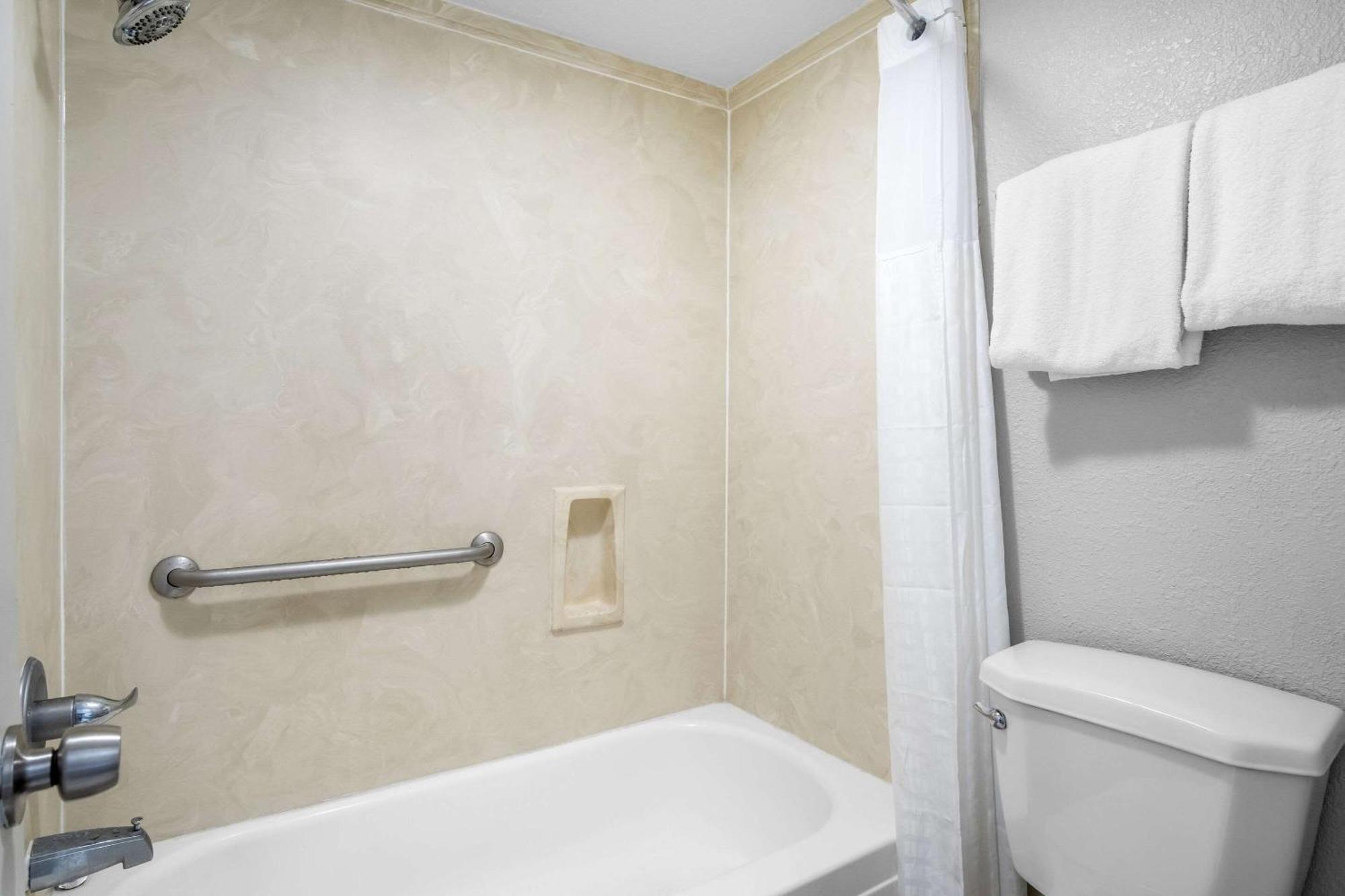 Rodeway Inn Waco Dış mekan fotoğraf
